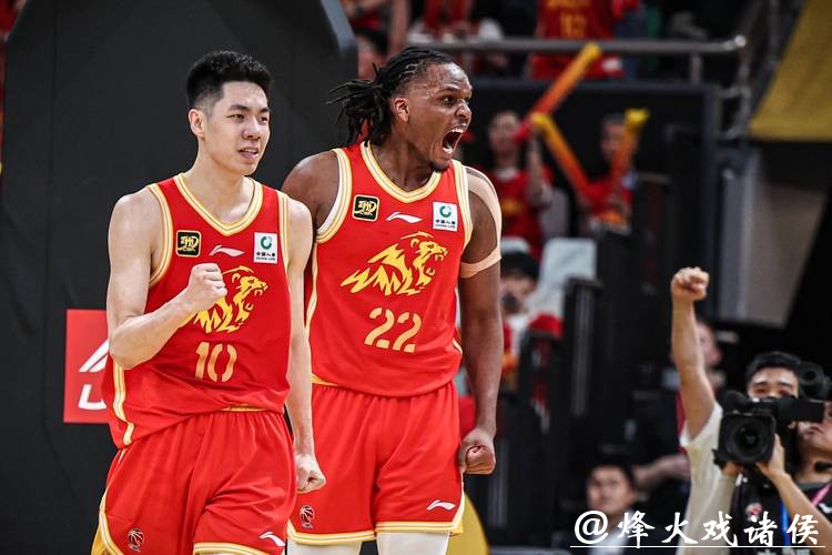 CBA一周综述:广厦重返榜首 江苏状态回暖 CBA一周综述:广厦重返榜首 江苏状态回暖